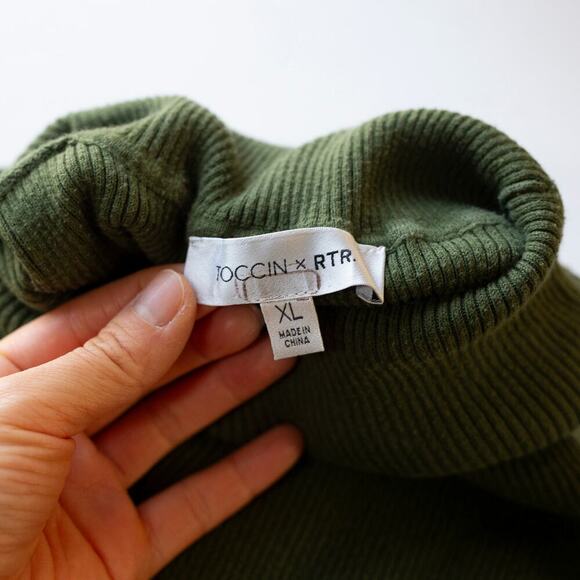 TOCCIN X RTR Green Turtleneck Sweater Dress - Picture 5 of 6